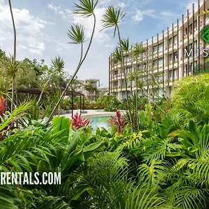 Mistiq Gardens , Tulum México